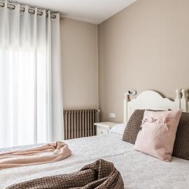 Hostal Buenos Aires, hotel v destinaci Tremp