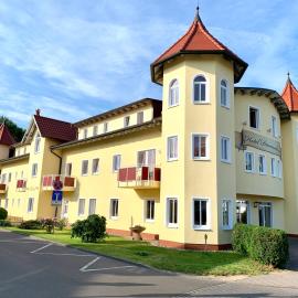 Hotel Dünenschloss, Hotel in Ostseebad Karlshagen