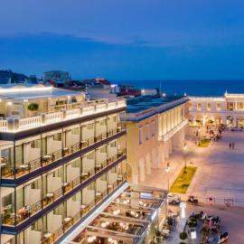 Phoenix Hotel, hotelli kohteessa Zákynthos