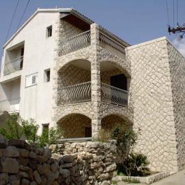 Apartments Vini and Ivana