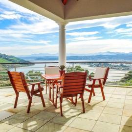 Knysna Pearl View Guest House, hotel en Knysna