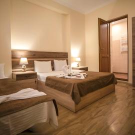 Guest House MK โรงแรมในกอริ
