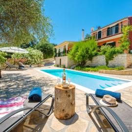 Maritina Villa by PaxosRetreats, hotel a Velianitátika