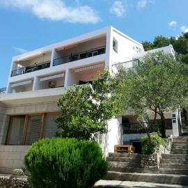 Marios, hotel in Brela
