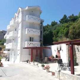 Apartments Malou