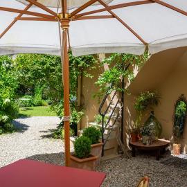 Côté Jardin, Chambres d’hôtes B&B – hotel w mieście Le Pont-de-Beauvoisin