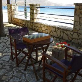 Holiday Tolofona Beach, hotel u gradu Eratini