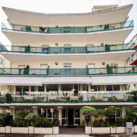 Hotel Plaza, hotel en Rímini