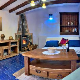 Casa Mandarina centro de Cómpeta con chimenea y terraza con vistas By AndaraHolidays, hotel en Cómpeta