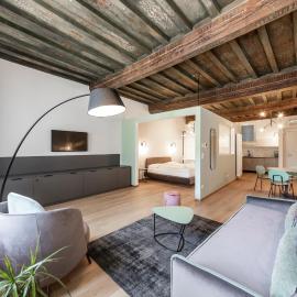 Stay COOPER l Cooper apartments, hotel en Bolzano