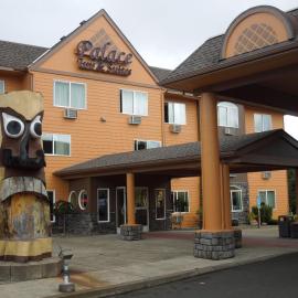 Palace Inn & Suites, hotel en Lincoln City