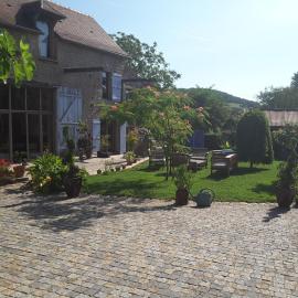 Gîte des quatre chemins, ξενοδοχείο σε La Vineuse