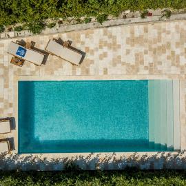 Villa Draga Paradise pool villa in Split、ソリンのホテル
