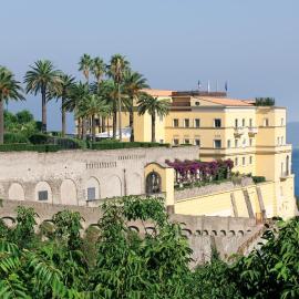 Grand Hotel Angiolieri, hotel u gradu Viko Ekvense