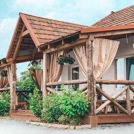 Villa Lukash, hotel en Yanoshi