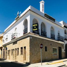 Hostal la Tarayuela, hotel in Barbate