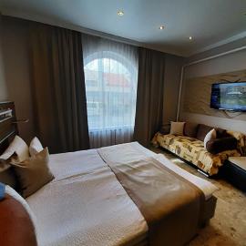 Márvány Panzió, hotel in Hajdúszoboszló