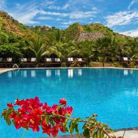 Hotel Punta Camarón Bungalows & Suites, khách sạn ở Zorritos