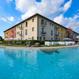 TH Lazise - Hotel Parchi Del Garda, hótel í Lazise