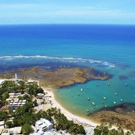 Praia do Forte Suites, hotelli kohteessa Praia do Forte