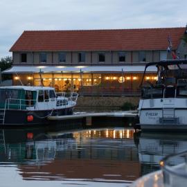 Le Port de Decize, hotel em Decize