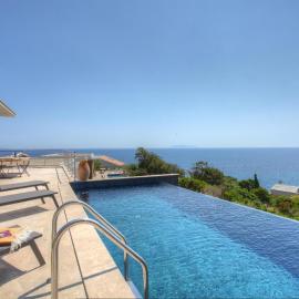 Villa A Luna, hotel a Pietracorbara