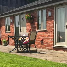 Gaer Fawr Barns, hotel a Guilsfield
