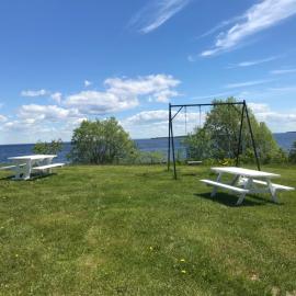 Auberge Lac St-Jean Phase 2, hotel in Roberval
