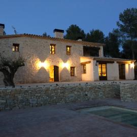 CAL PUIG, ENOTURISMO RURAL entre Viñas y Bosques – hotel w mieście Juncosa