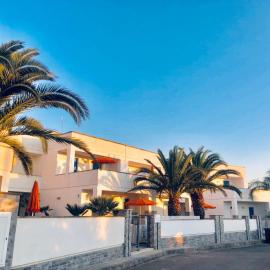 Residence Le Palme, hotel in Marina di Mancaversa