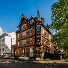 SecondHome Stuttgart - Very nice apartment near historic city centre at Blumenstr 58 in Esslingen am Neckar - W2, hotel v destinácii Esslingen