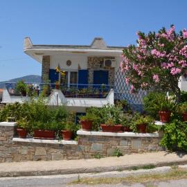 Traditional summer house in Marmari, hotel u gradu 'Marmari'