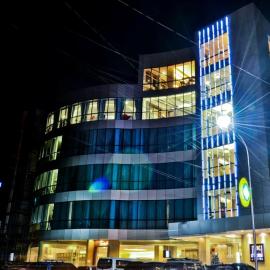 D'Hotel & Suites, hotel di Dipolog