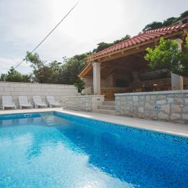 Apartmani Bauk, hotel in Pučišća