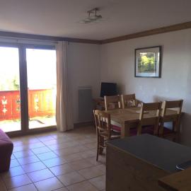 les 7 laux immobilier chalet B – hotel w mieście Prapoutel