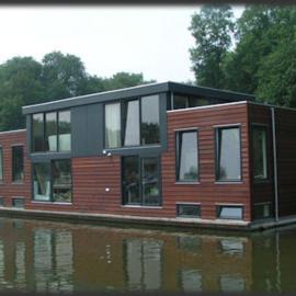 Houseboat Vliegenbos