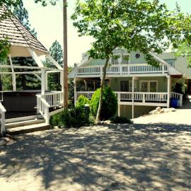 Berkshire Inn, hotel in Groveland