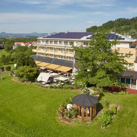 Viesnīca Badhotel Restaurant Stauferland pilsētā Bādbolla