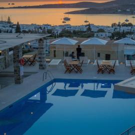 Viesnīca Sunset View Hotel Parā