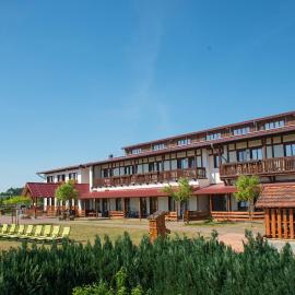 Golchener Hof - Familienhotel & Bauernhofurlaub in Mecklenburg, hotel v destinaci Golchen