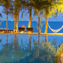 Bayview Beach Resort โรงแรมในบ้านกรูด