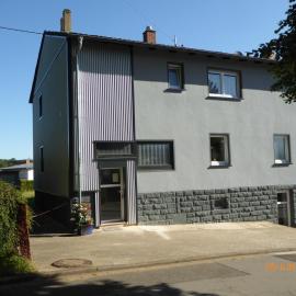 "Bärenhaus" Ferienwohnung, hotel en Püttlingen