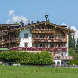 Hotel Pension*** Wiesenhof, hotelli kohteessa Kaltenbach