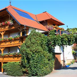 Cafe & Pension Carmen, hotel a Brotterode