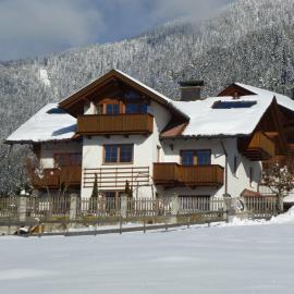 Ferienwohnung Mayr, hotel Thurn városában