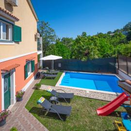 Apartment Sandra by Interhome