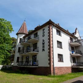 Pensjonat Pod Lwem, hotel in Niechorze