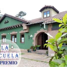 La Escuela de Premio、Premióのホテル
