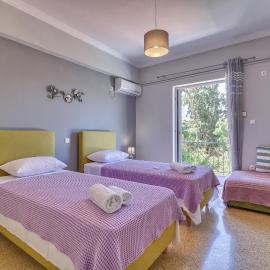 Carpe Diem near the Athens airport, hotel a Markopoulon