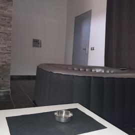 Bungalow Thaï vip jacuzzi interne, khách sạn ở Ngaparou